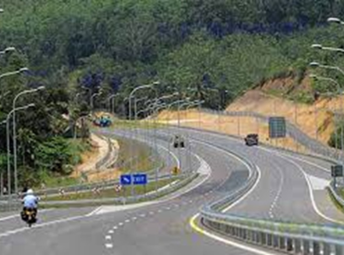 தெற்கு அதிவேக நெடுஞ்சாலையின் இரண்டாம் ஓய்வு  நிலையம் உடுக்காவ பிரதேசத்தில் ஆரம்பிக்கப்பட்டுள்ளது